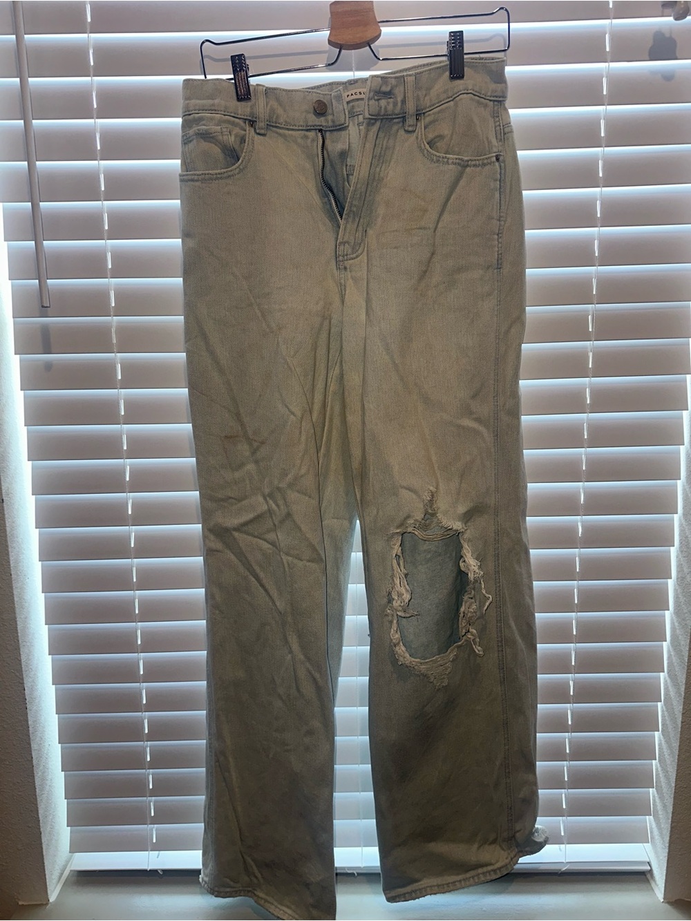 PacSun Men's Light Green Straight Jeans with Distressed Knee